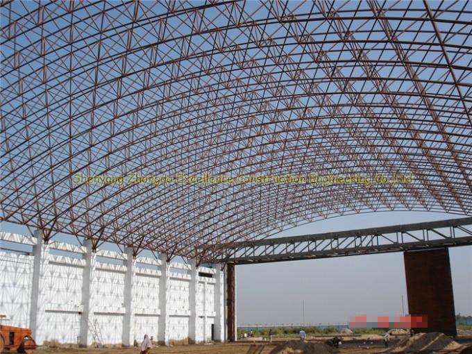 Niedrogi hangar ze stalowym samolotem o dużej rozpiętości z łukowym więźbą dachową